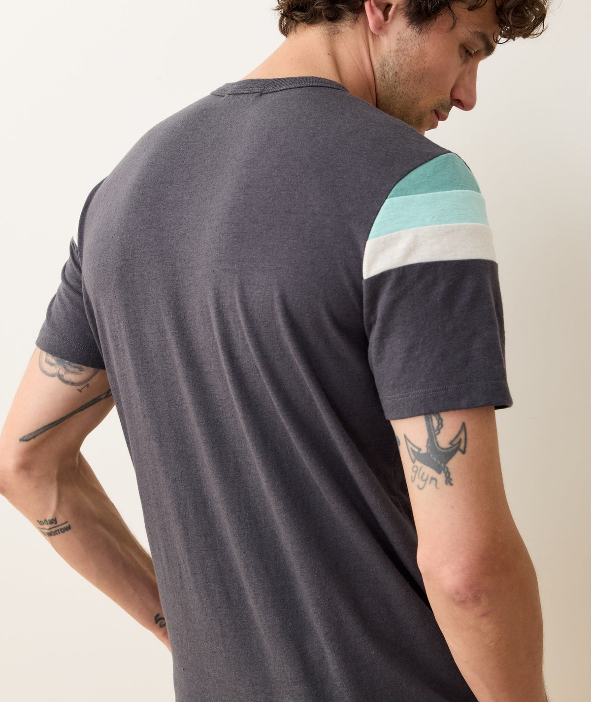 Banks Tee
